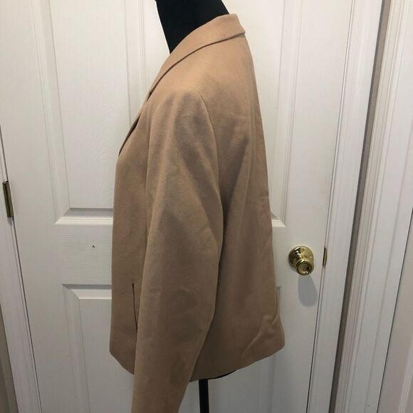 Harve Bernard zip front tan blazer - Picture 6 of 9